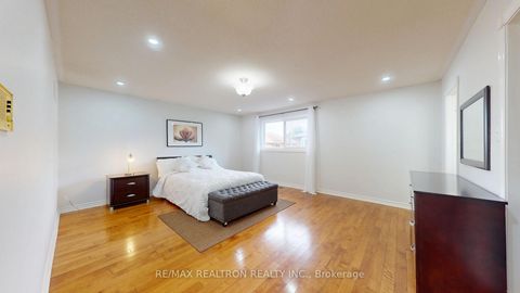 Photo 6 at 8 Muster Court, Buttonville, Markham