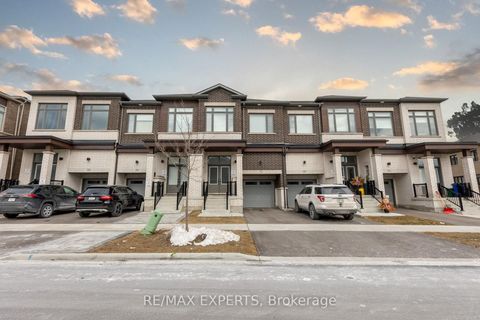 Photo 1 at 90 Singhampton Road, Kleinburg, Vaughan
