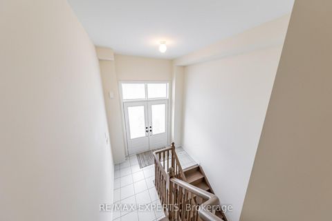 Photo 6 at 90 Singhampton Road, Kleinburg, Vaughan