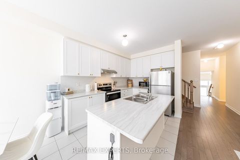 Photo 13 at 90 Singhampton Road, Kleinburg, Vaughan