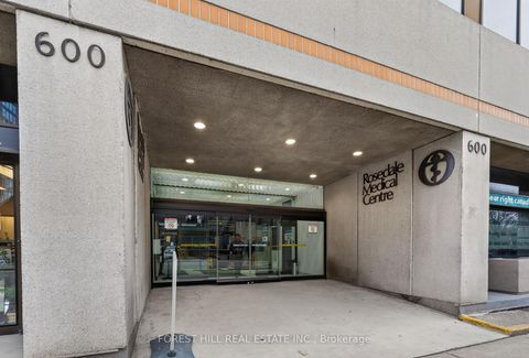 Photo 2 at 702 - 600 Sherbourne Street, North St. James Town, Toronto