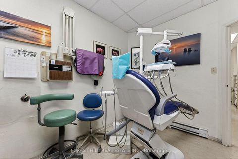 Photo 9 at 702 - 600 Sherbourne Street, North St. James Town, Toronto