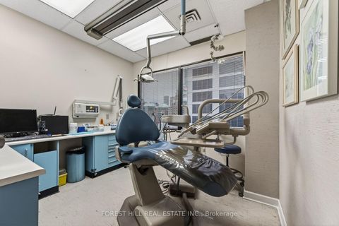 Photo 11 at 702 - 600 Sherbourne Street, North St. James Town, Toronto