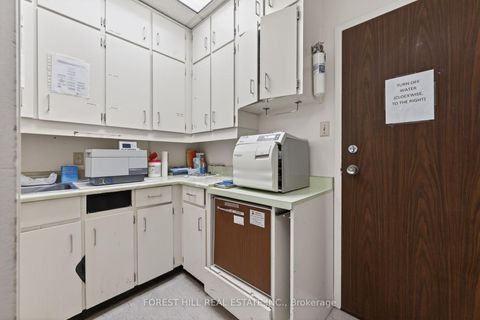 Photo 14 at 702 - 600 Sherbourne Street, North St. James Town, Toronto