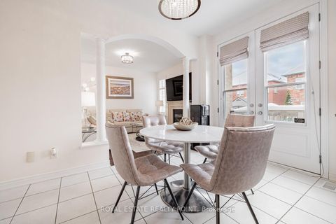 Photo 7 at 44 Headwind Boulevard, Vellore Village, Vaughan