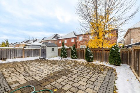 Photo 37 at 44 Headwind Boulevard, Vellore Village, Vaughan