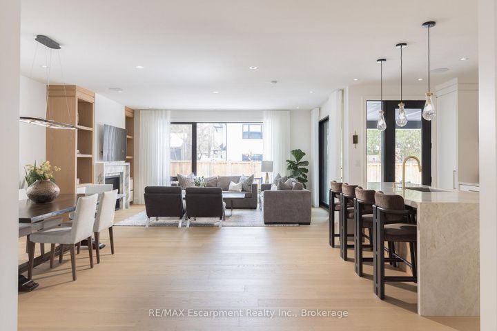 Photo 7 at 540 Patricia Drive, WO West, Oakville