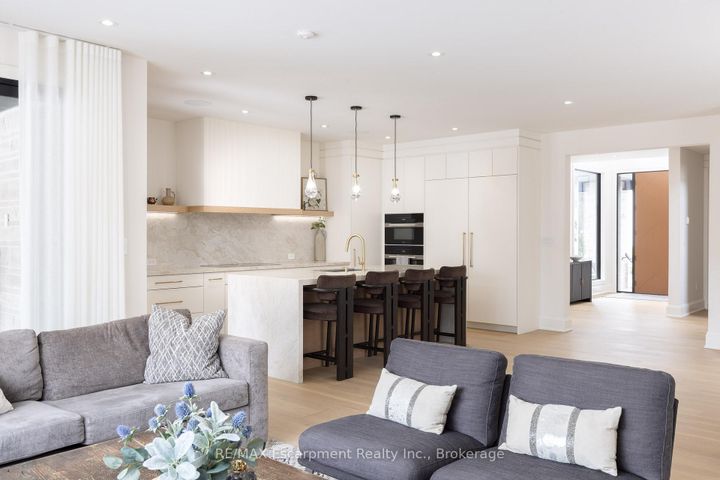 Photo 14 at 540 Patricia Drive, WO West, Oakville