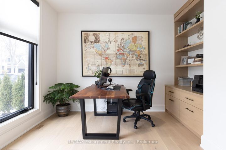 Photo 17 at 540 Patricia Drive, WO West, Oakville