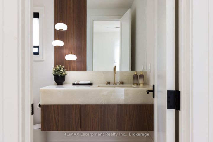 Photo 18 at 540 Patricia Drive, WO West, Oakville