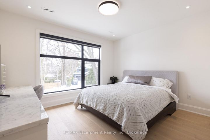 Photo 26 at 540 Patricia Drive, WO West, Oakville