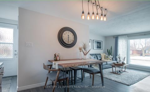 Photo 12 at 373 Grandview Street S, Donevan, Oshawa