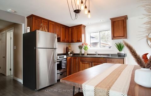 Photo 14 at 373 Grandview Street S, Donevan, Oshawa