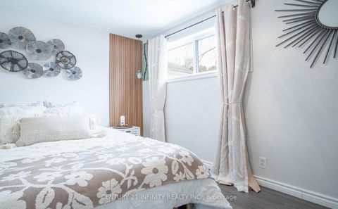 Photo 18 at 373 Grandview Street S, Donevan, Oshawa