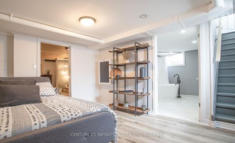 Photo 24 at 373 Grandview Street S, Donevan, Oshawa