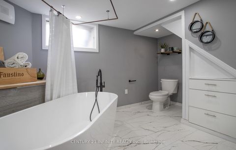 Photo 25 at 373 Grandview Street S, Donevan, Oshawa