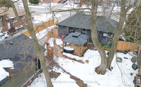 Photo 31 at 373 Grandview Street S, Donevan, Oshawa