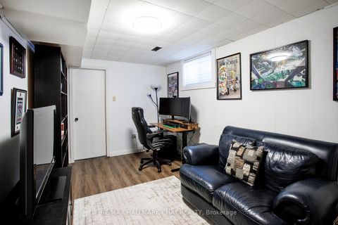 Photo 23 at 35 Geddes Crescent, Northwest, Barrie