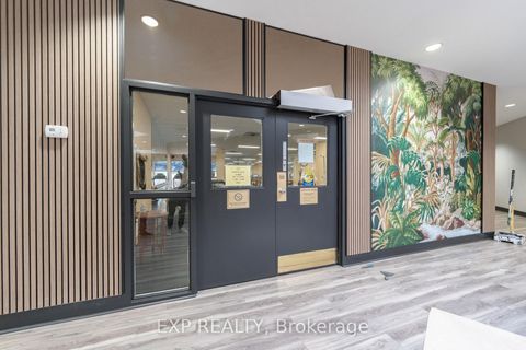 Photo 30 at 404 - 30 Harding Boulevard W, North Richvale, Richmond Hill