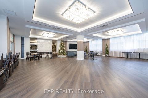 Photo 32 at 404 - 30 Harding Boulevard W, North Richvale, Richmond Hill