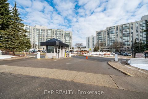 Photo 36 at 404 - 30 Harding Boulevard W, North Richvale, Richmond Hill