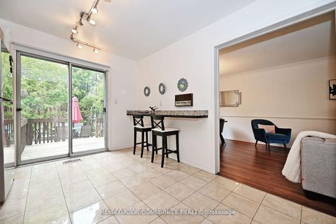 Photo 12 at 348 Brownridge Drive, Brownridge, Vaughan