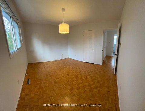 Photo 18 at 348 Brownridge Drive, Brownridge, Vaughan