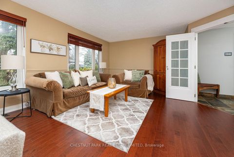 Photo 5 at 16 Vanderbrent Crescent, Richview, Toronto