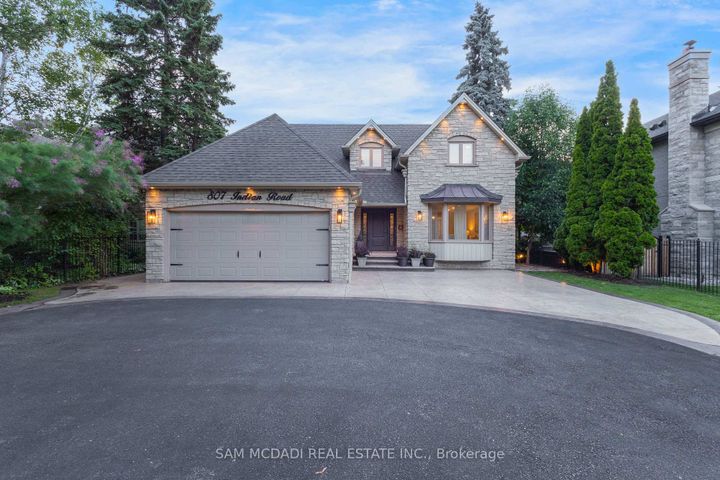 Photo 1 at 807 Indian Road, Lorne Park, Mississauga