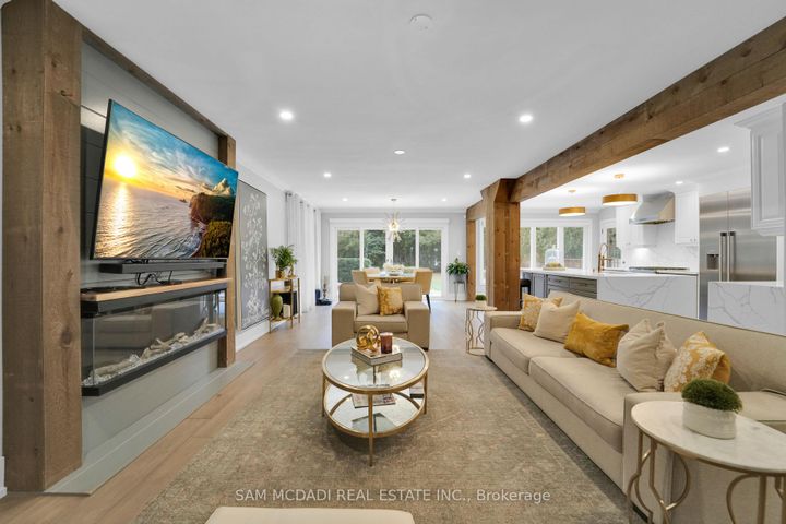 Photo 13 at 807 Indian Road, Lorne Park, Mississauga