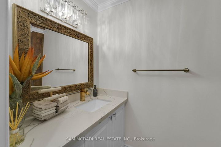 Photo 19 at 807 Indian Road, Lorne Park, Mississauga