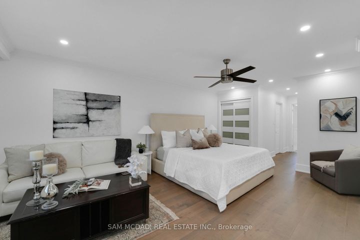 Photo 22 at 807 Indian Road, Lorne Park, Mississauga