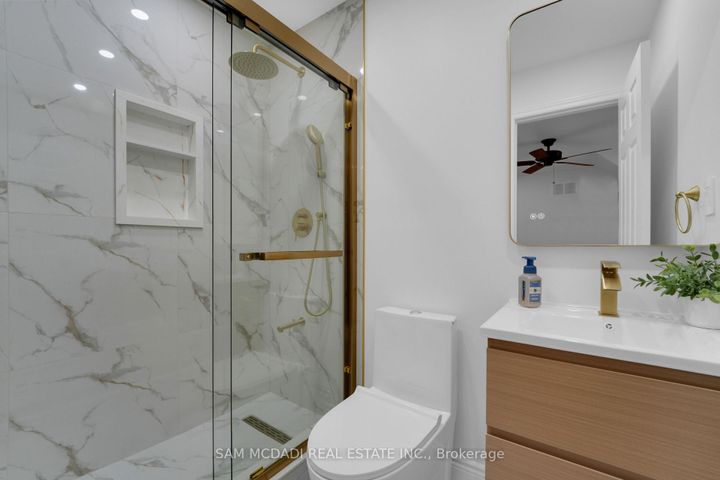 Photo 27 at 807 Indian Road, Lorne Park, Mississauga