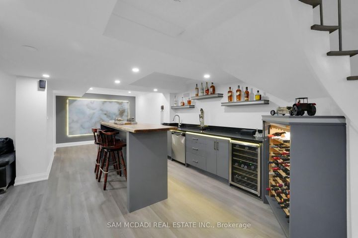 Photo 36 at 807 Indian Road, Lorne Park, Mississauga