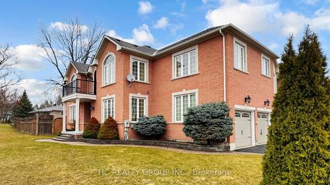 Photo 1 at 114 Timber Valley Avenue, Oak Ridges, Richmond Hill