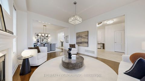 Photo 5 at 114 Timber Valley Avenue, Oak Ridges, Richmond Hill