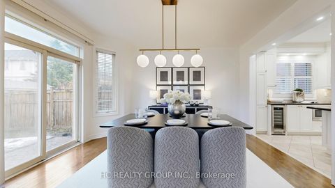 Photo 6 at 114 Timber Valley Avenue, Oak Ridges, Richmond Hill