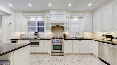 Photo 15 at 114 Timber Valley Avenue, Oak Ridges, Richmond Hill