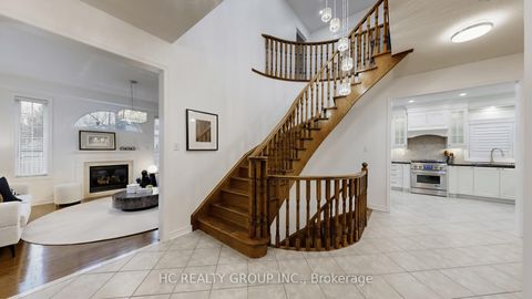 Photo 17 at 114 Timber Valley Avenue, Oak Ridges, Richmond Hill