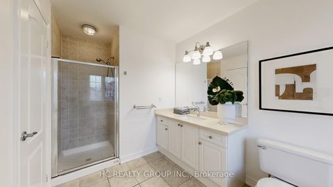 Photo 25 at 114 Timber Valley Avenue, Oak Ridges, Richmond Hill