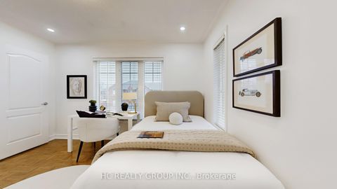 Photo 27 at 114 Timber Valley Avenue, Oak Ridges, Richmond Hill