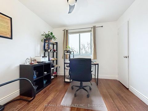 Photo 19 at 206 - 800 Kennedy Road, Ionview, Toronto