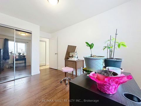 Photo 21 at 206 - 800 Kennedy Road, Ionview, Toronto