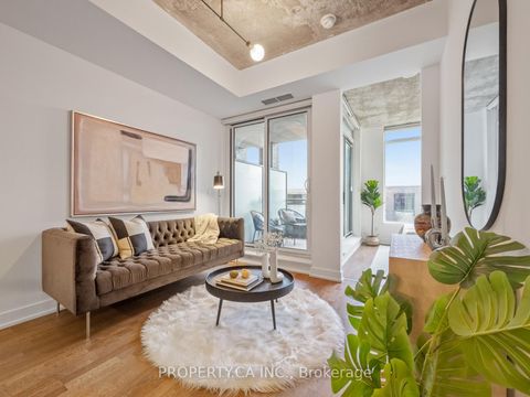 Photo 9 at 729 - 20 Minowan Miikan Lane, Little Portugal, Toronto