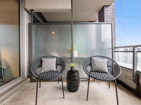 Photo 19 at 729 - 20 Minowan Miikan Lane, Little Portugal, Toronto