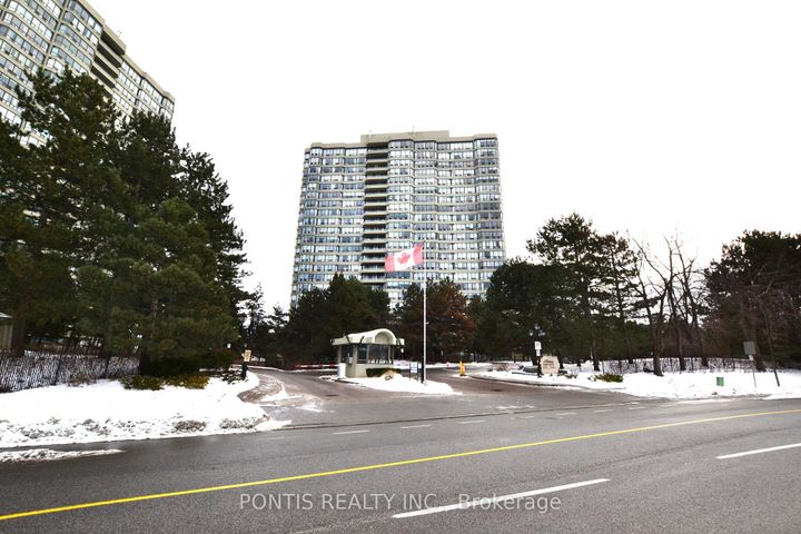 Photo 0 at 1008 - 24 HANOVER Road, Queen Street Corridor, Brampton