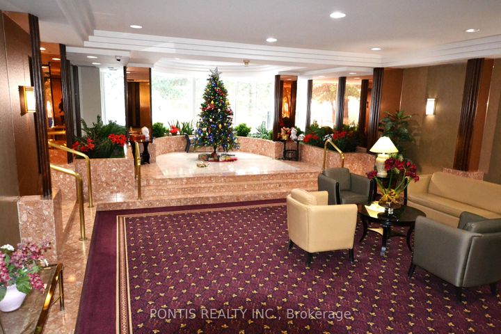 Photo 7 at 1008 - 24 HANOVER Road, Queen Street Corridor, Brampton