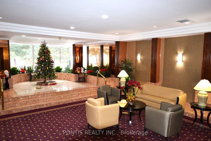 Photo 9 at 1008 - 24 HANOVER Road, Queen Street Corridor, Brampton