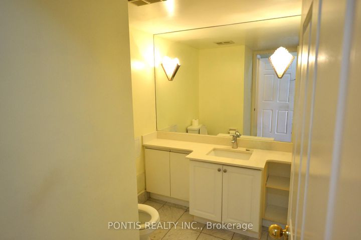 Photo 14 at 1008 - 24 HANOVER Road, Queen Street Corridor, Brampton