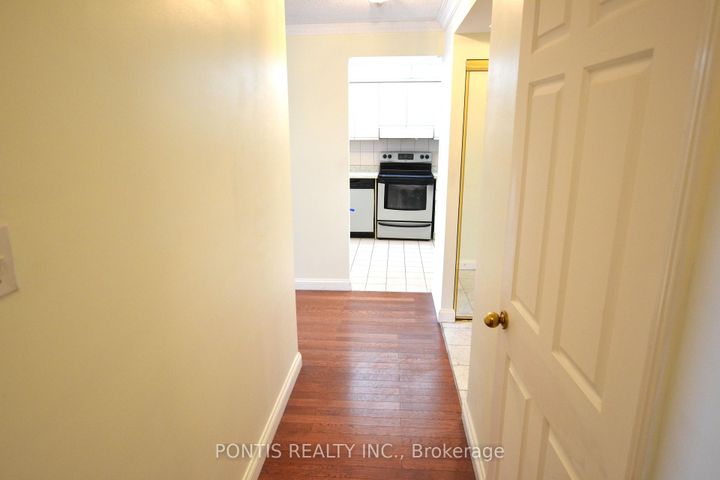 Photo 15 at 1008 - 24 HANOVER Road, Queen Street Corridor, Brampton